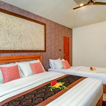 Maladiwa Beach & Spa Maafushi Bagian luar foto