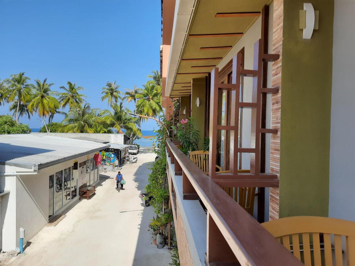 Maladiwa Beach & Spa Maafushi Bagian luar foto